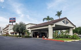 Howard Johnson Hotel&conf Cntr by Wyndham Fullerton/anaheim